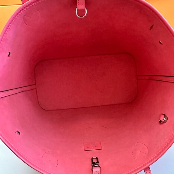 Authentic Louis Vuitton Light Pink Tote Open Tote perfect for Beach - Picture 13 of 15